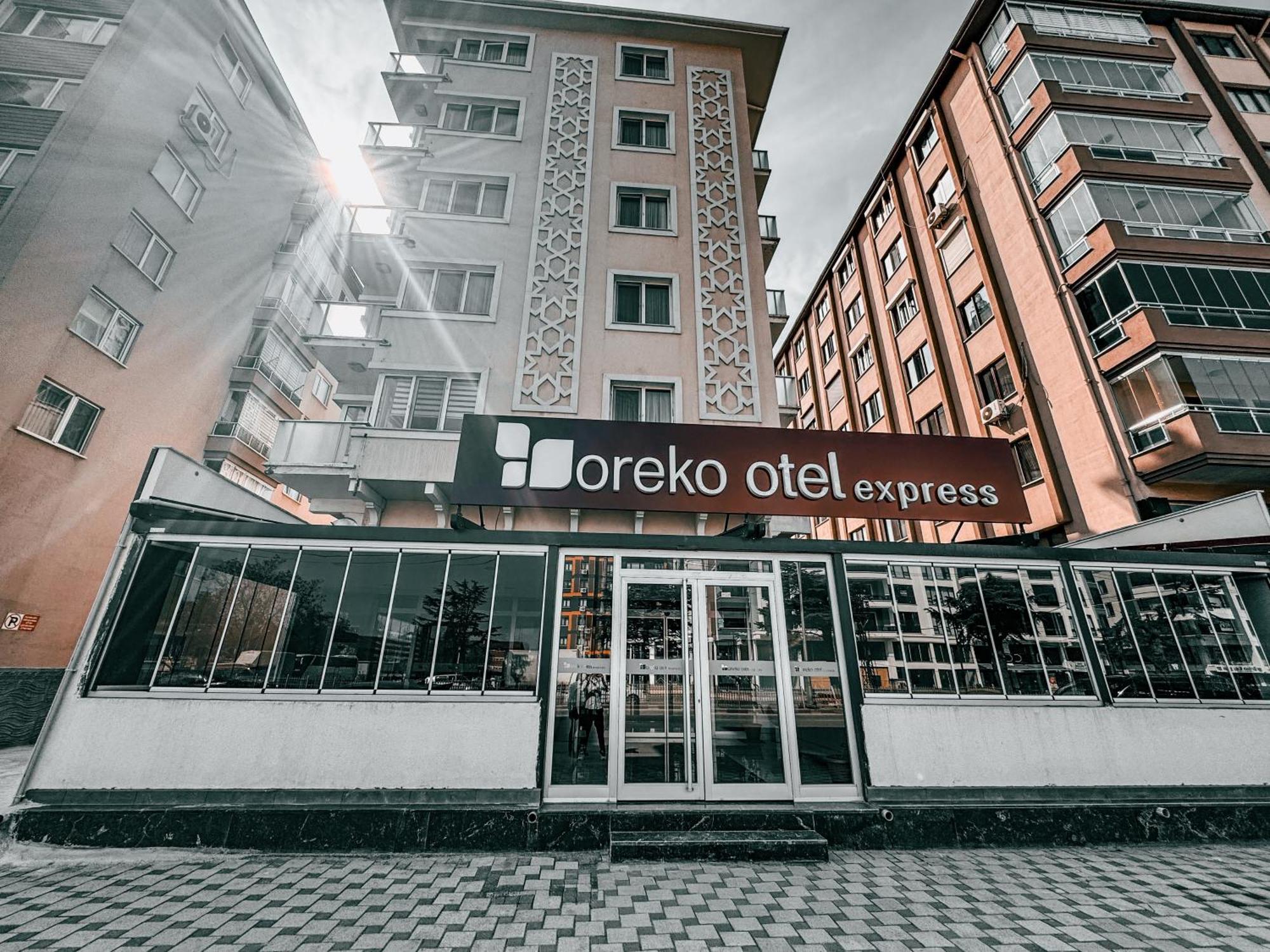 Oreko Express افيون المظهر الخارجي الصورة
